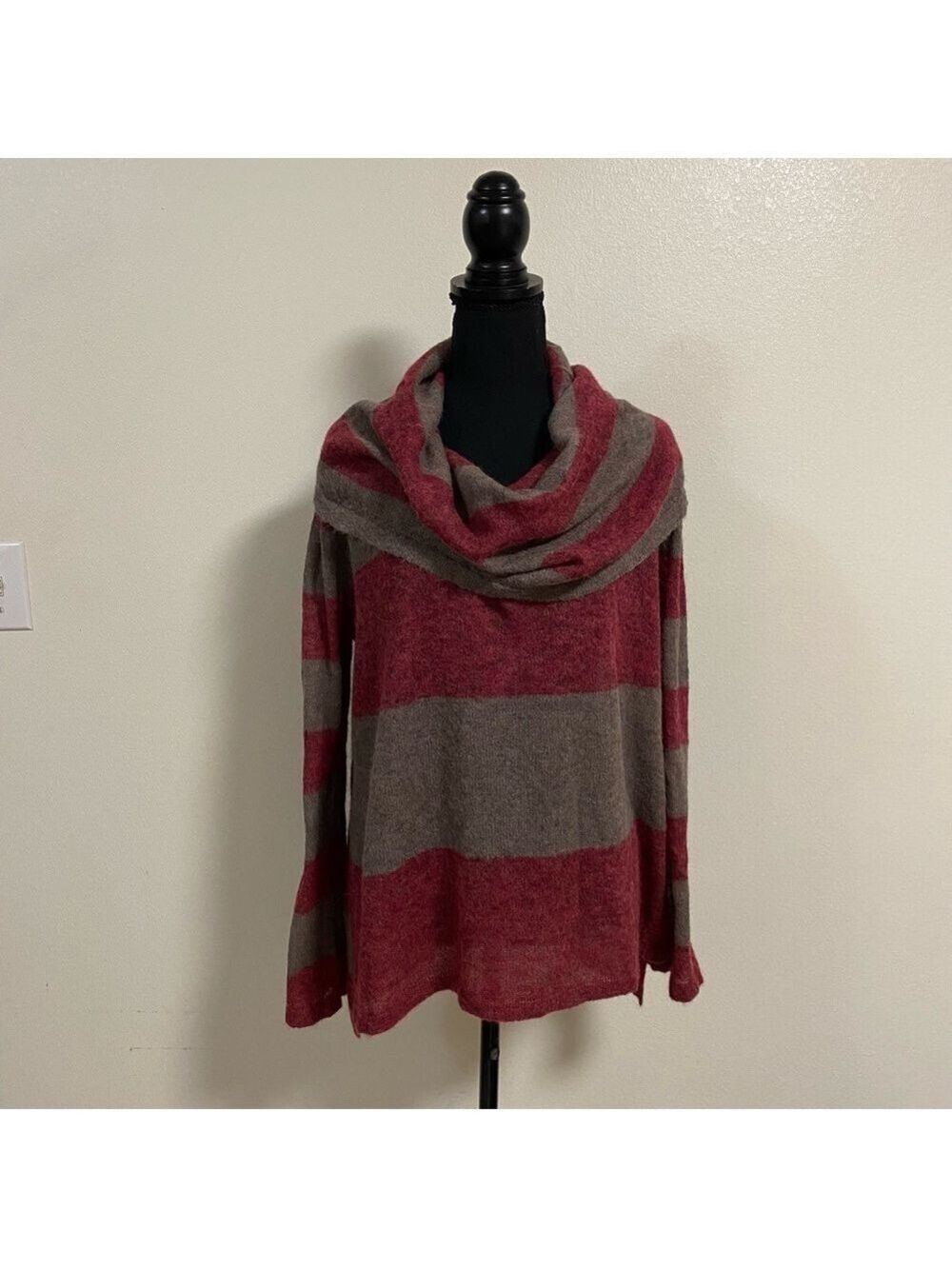 Free People Sweater Women’s Size Large Gray Maroon Lulu Rugby Sweater